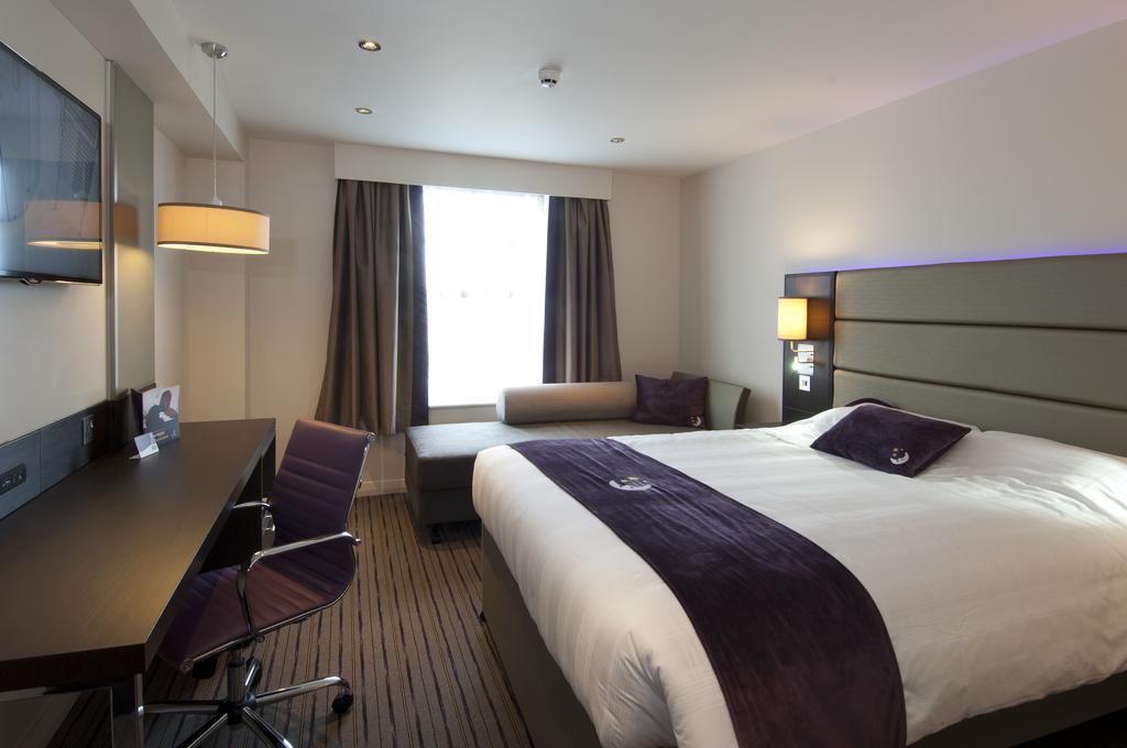 Premier Inn London Croydon West - Purley A23 Ruang foto