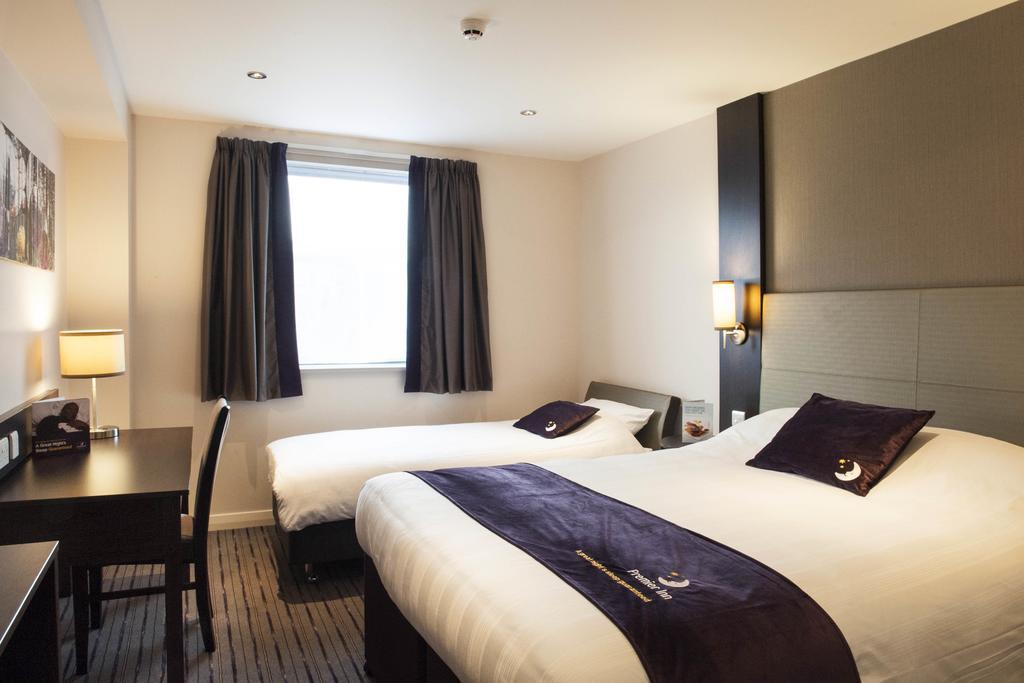 Premier Inn London Croydon West - Purley A23 Ruang foto