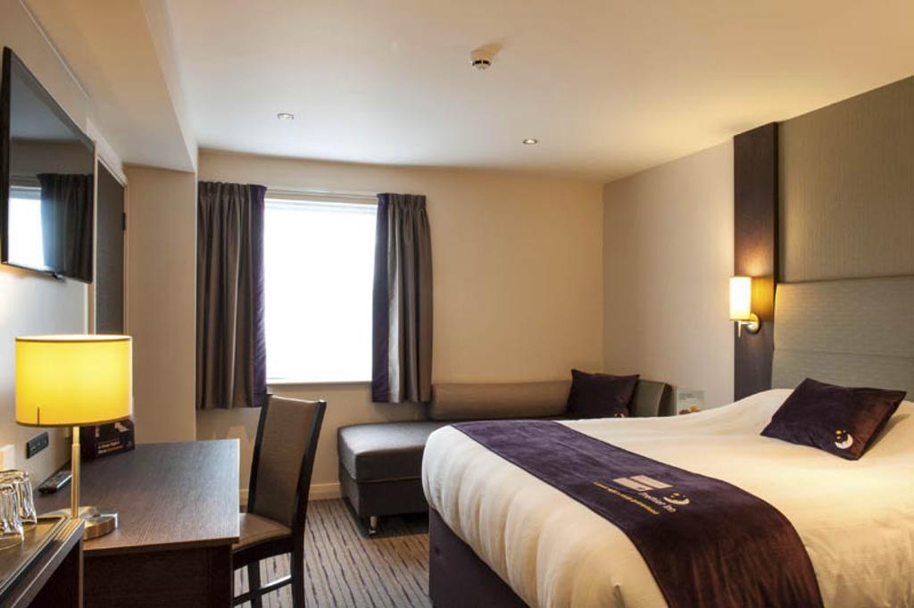 Premier Inn London Croydon West - Purley A23 Ruang foto