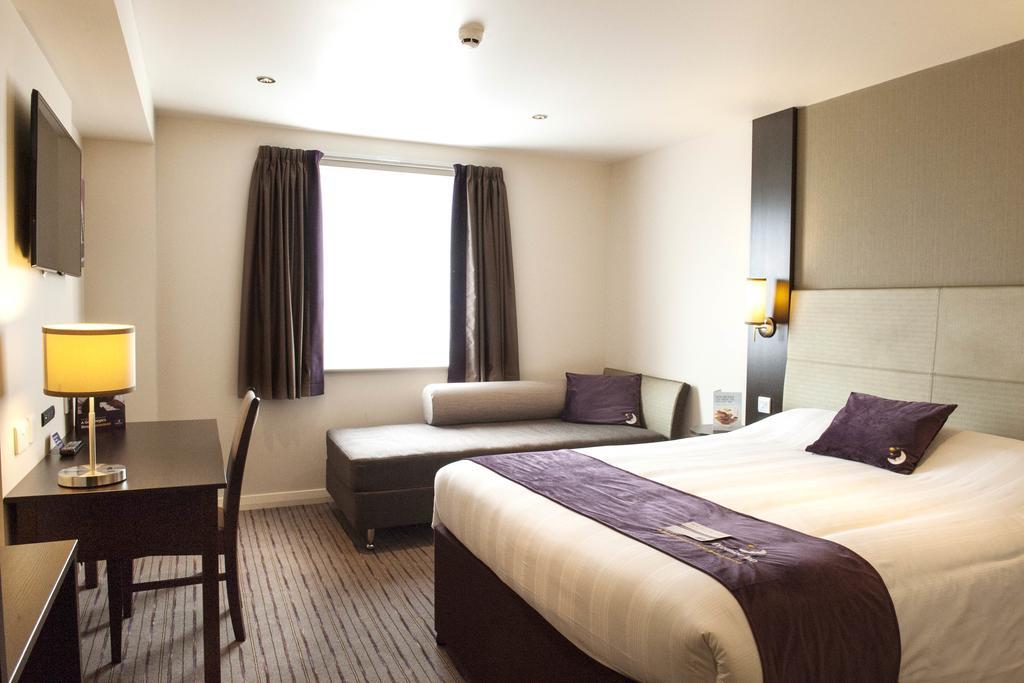 Premier Inn London Croydon West - Purley A23 Ruang foto