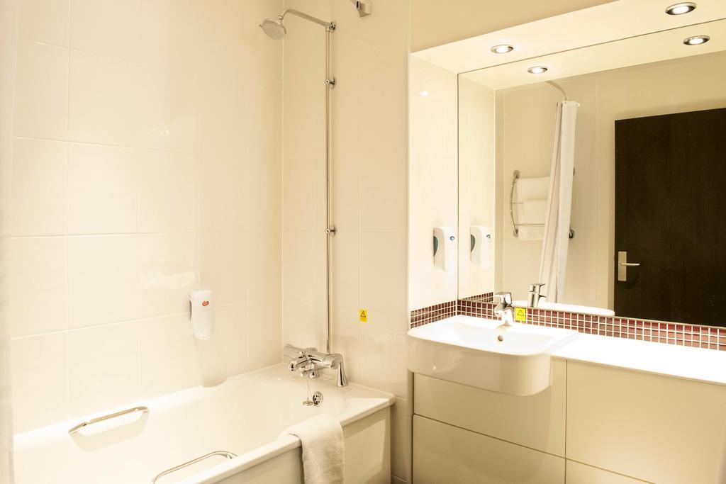 Premier Inn London Croydon West - Purley A23 Ruang foto