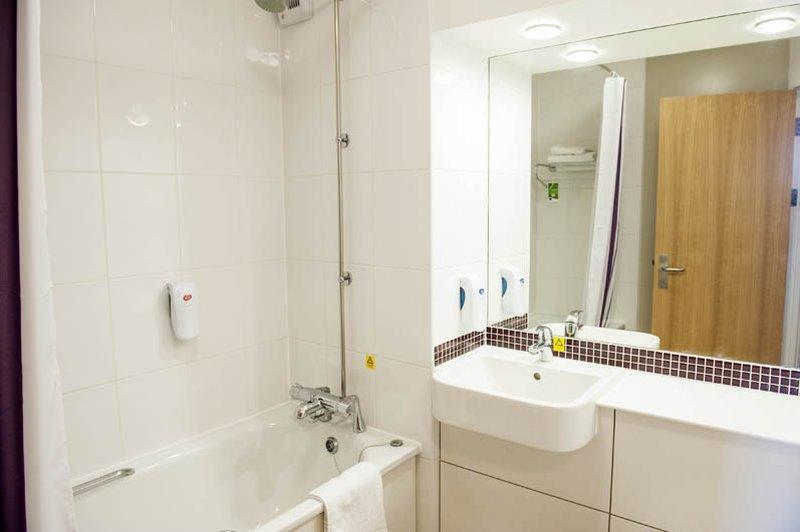 Premier Inn London Croydon West - Purley A23 Bagian luar foto